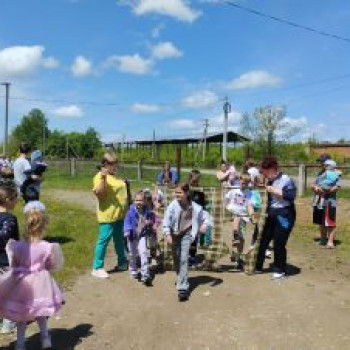 Праздник “На всех парусах в лето”